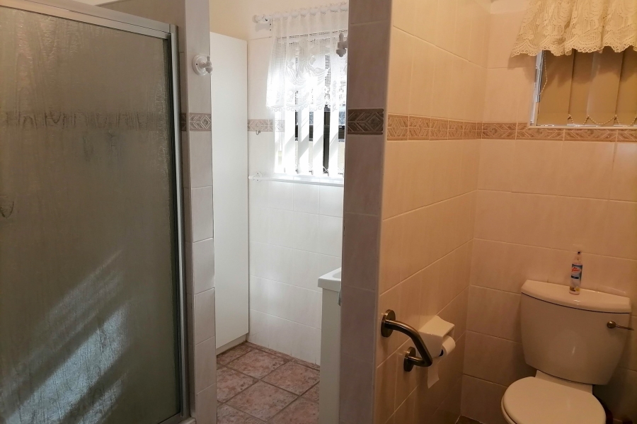 5 Bedroom Property for Sale in Stilbaai Wes Western Cape